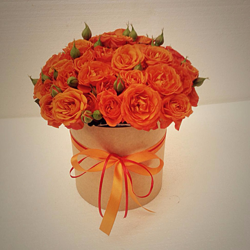 Оранжевое настроение из роз сорта MARIE CLAIRE