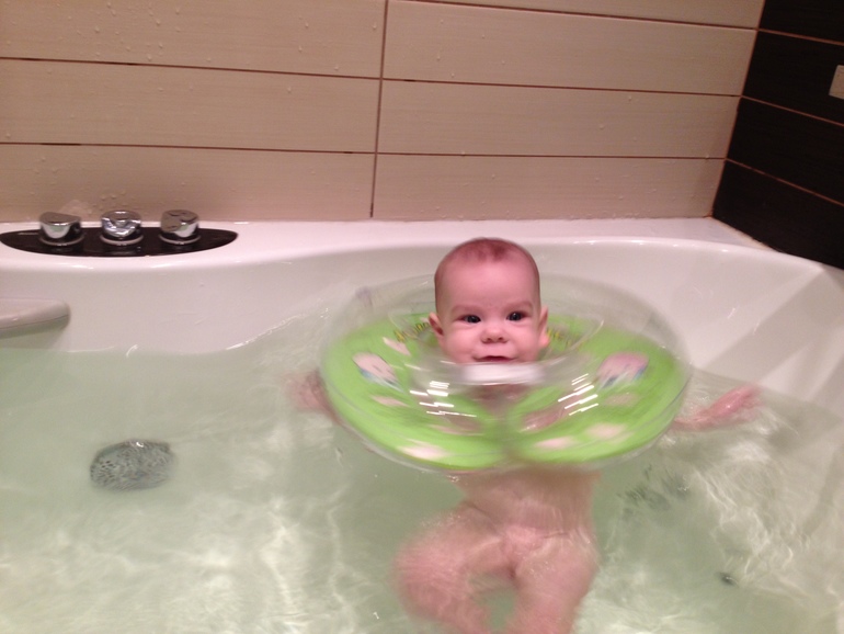 А нам уже 4 месяца!!!!