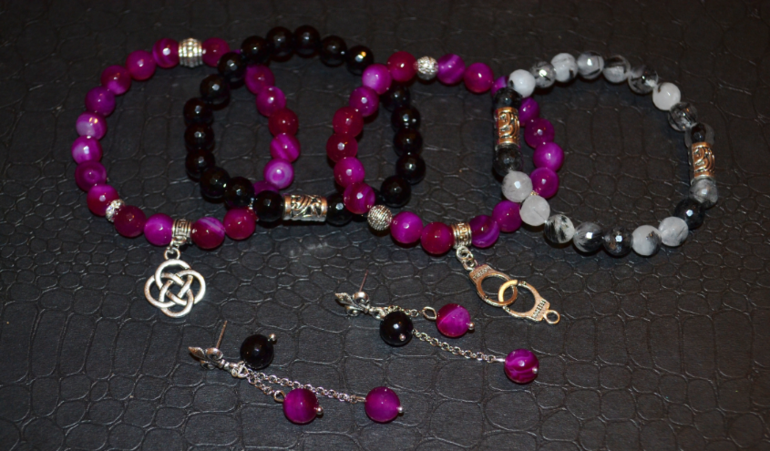 Браслеты ручной работы из полудрагоценных камней. Браслеты есть в наличии и под заказ!!!