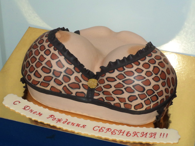 Еще одна грудь, 4-ая уже)))