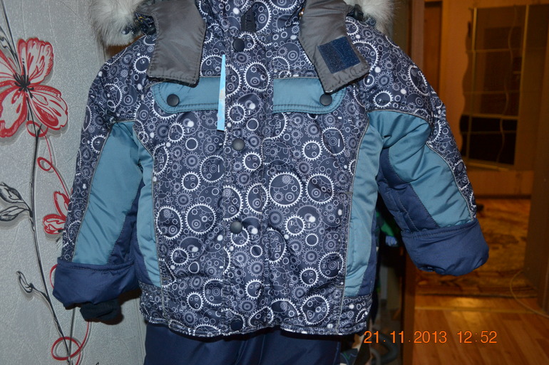 новый зимний костюм с шерстяной подстежкой,размер 92