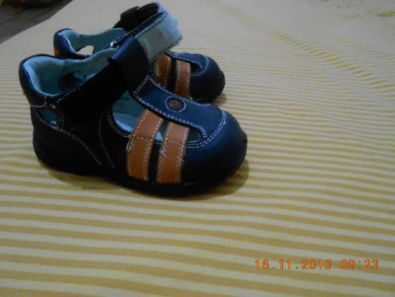 сандалии д\м 24 р. состояние новых 700р.