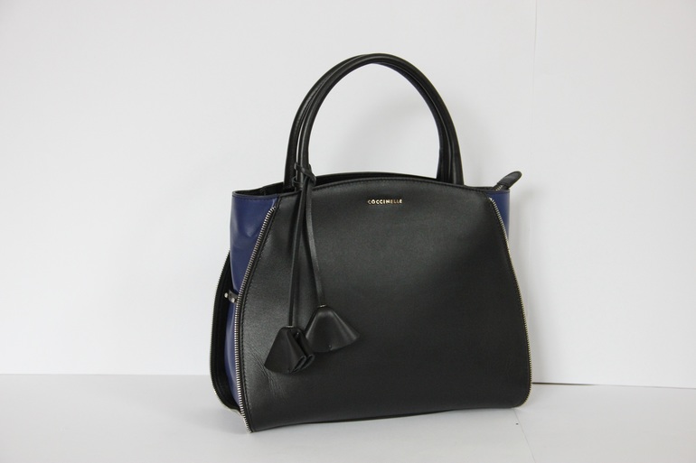 Сумки Coccinelle в наличии, скидка 10% от ит.цены, оригинал, FW13-14