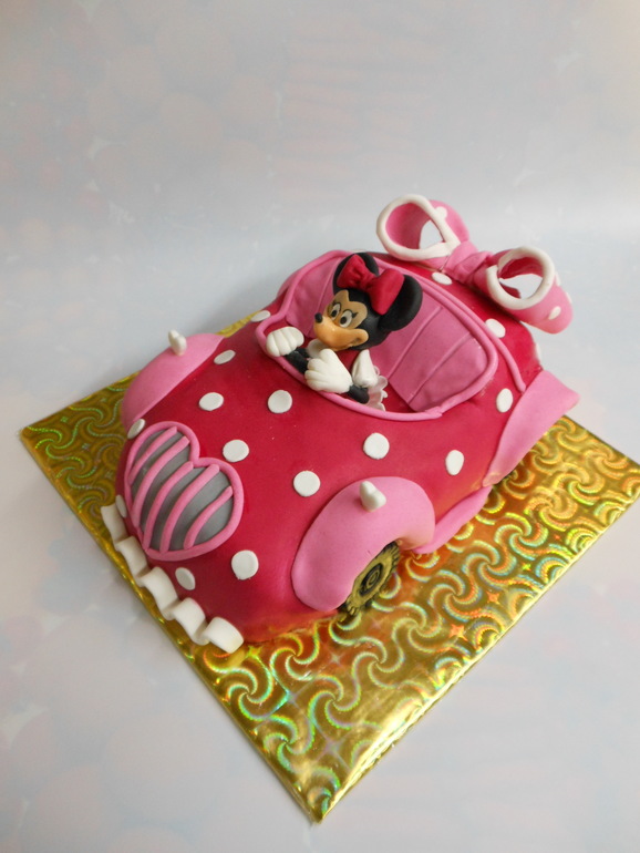 Минни и машина