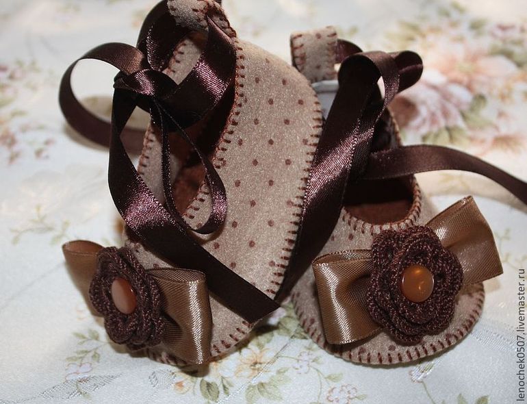 Еще одни фетровые туфельки)