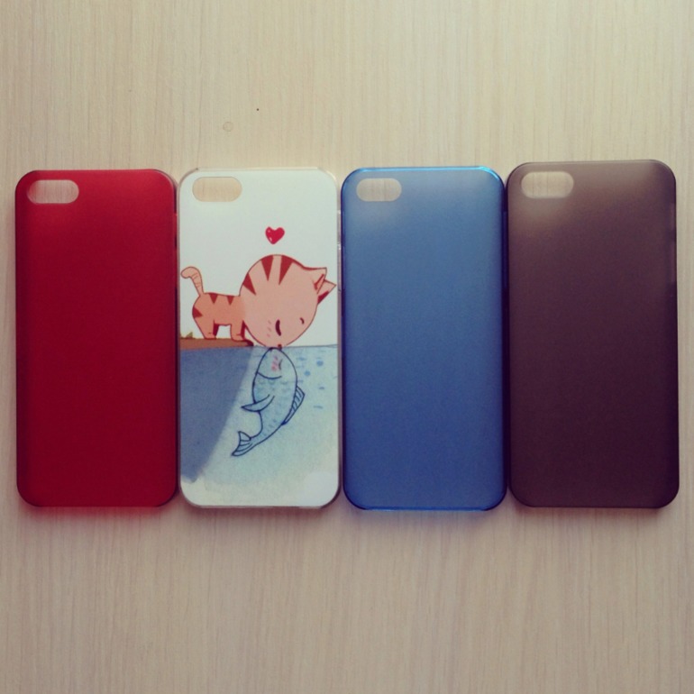 Чехлы-накладки для iPhone 4/5! Все в наличии!