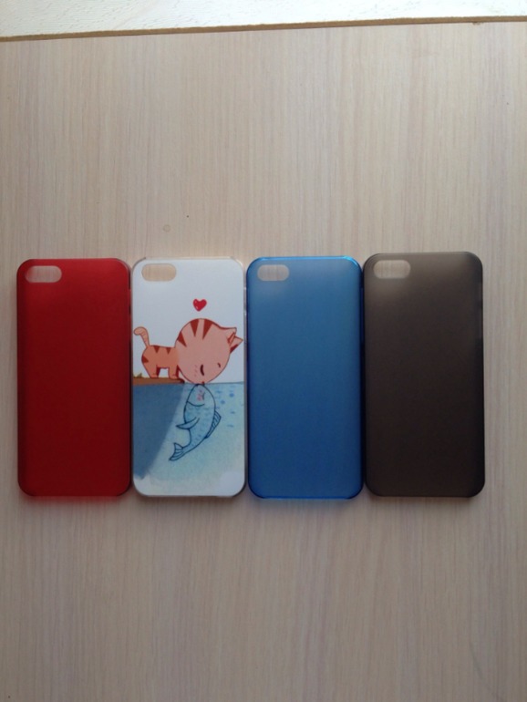Чехлы-накладки для iPhone 4/5! Все в наличии!