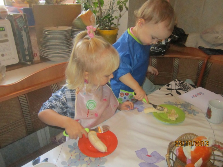 ФМ Готовим с детьми. Неделя 4, банановые оладьи и банановое молоко.