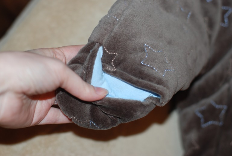 Комбинезон First impression на 6-9 месяцев.