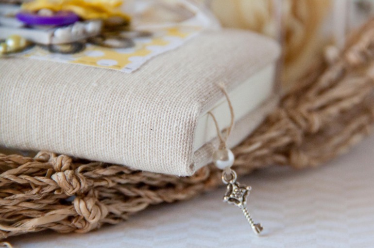 Открытка и блокнотик))