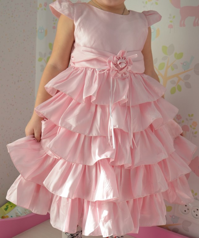 Готовимся к новому году!!!!!!! Платья для наших принцесс в наличии!!!!!!!!!