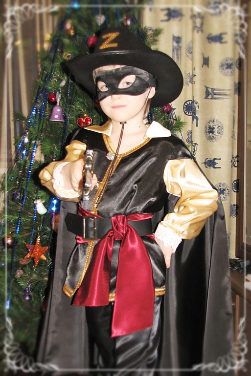 ЗОРРО 2014г))) Я по-испански хитрый лис, Не провести меня злодею! А по-английски чистый лист, И тайной древнею владею…