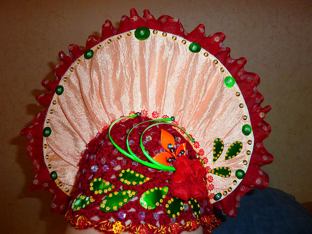 Паетки и бисер