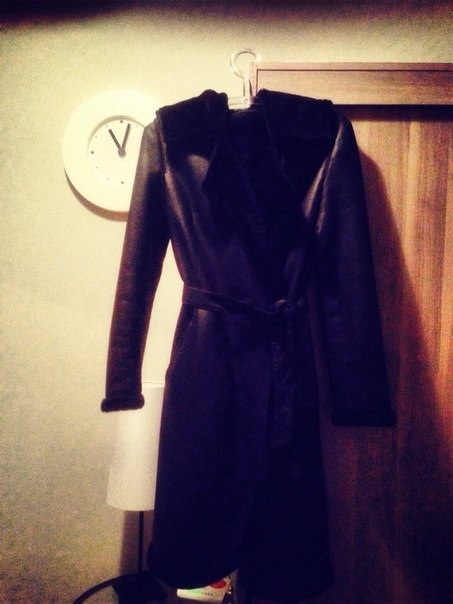 Красивая и теплая дубленка PERRE. 20т.р xs-s