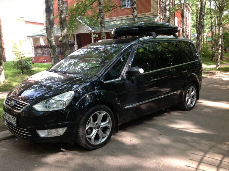 Продаю машину для большой семьи