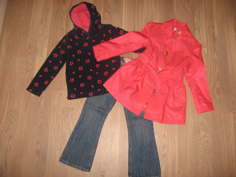 Для девочки б/у Америка на 4-5 лет.ПОЧТА.