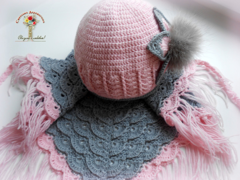 Комплект для девочки. Шапочка и бактус