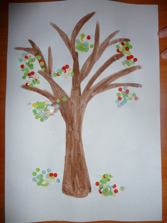 Осень ( наша первая аппликация)