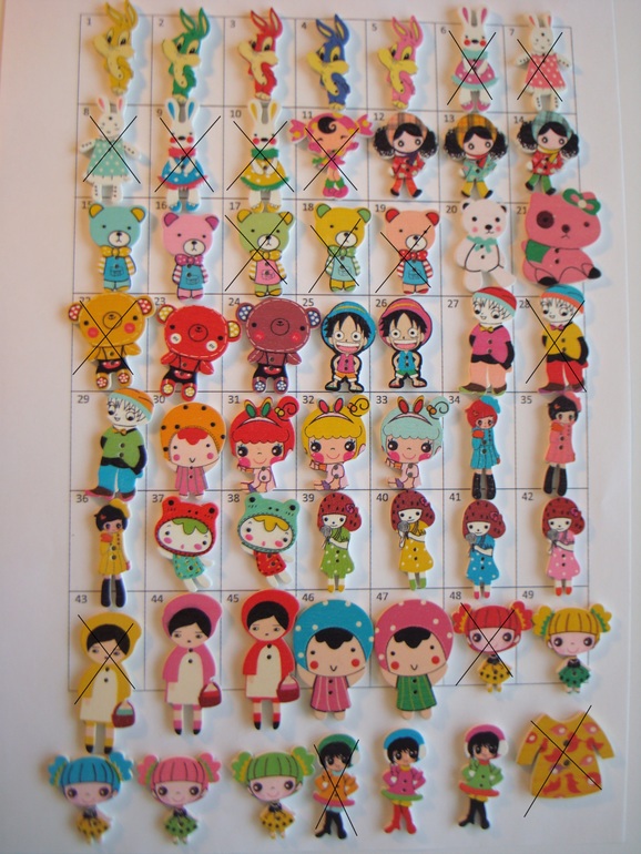 Много пуговок, кабошоны, подвески, стразы