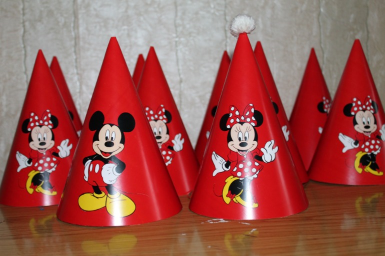 в стиле минни маус