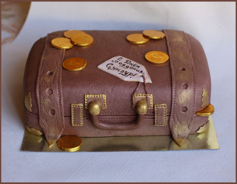 Чемодан с монетками