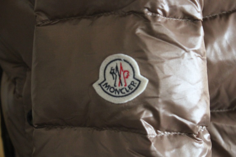 Фото посредника пуховик