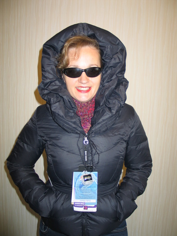 Пуховички женские новые,Лёгкие интересные Ветровки для девушек и постарше, плащики,