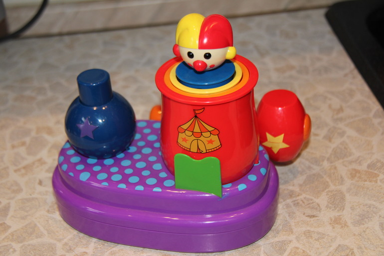 Игрушки БУ после одного ребенка фирменные. м. Преображенская площадь