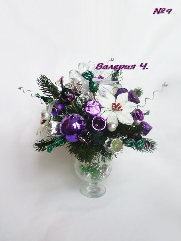 Новогодние конфетные композиции в наличии и на заказ