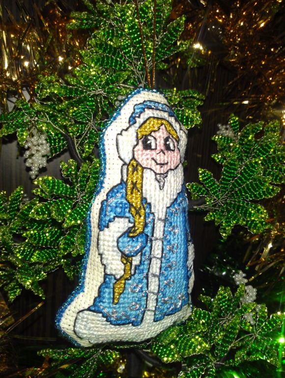 Девочка Снегурочка.