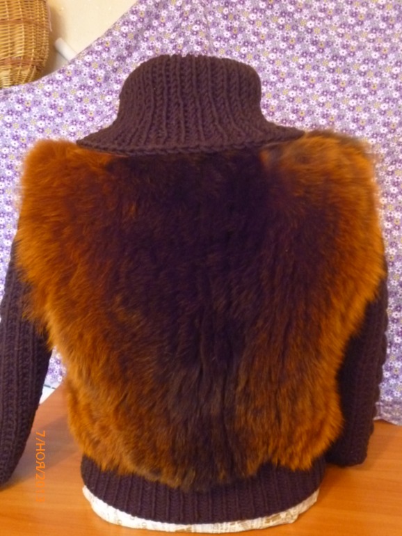 И ещё пара давних вязалок. Куртка из меха и платье.