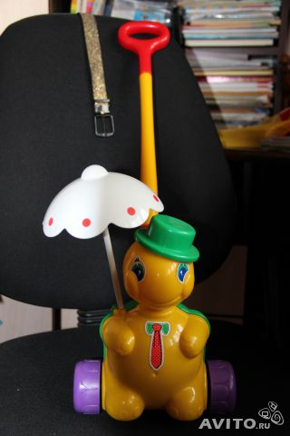 Куплю каталку на палке типа пальма или черепаха можно б/у