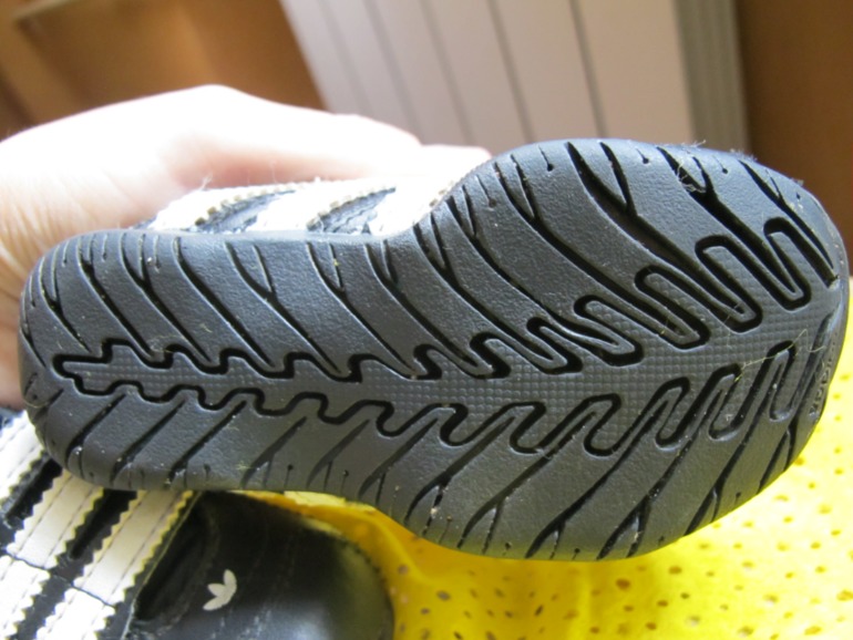 Кроссовки 19 размера adidas