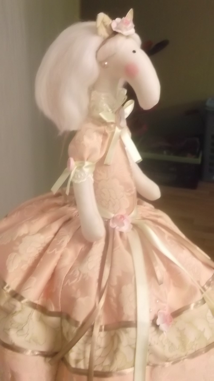 И снова грелка на чайник,но теперь лошадка)))