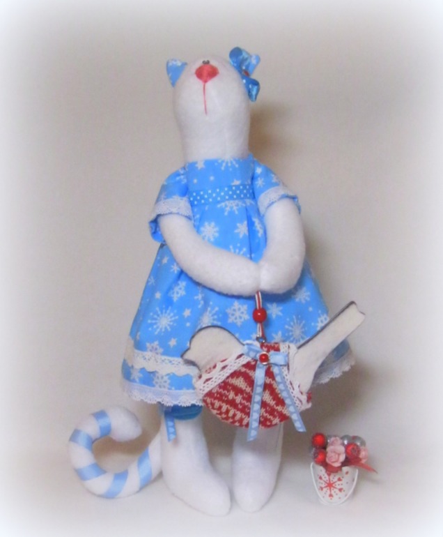 киса..=)с птичкой....