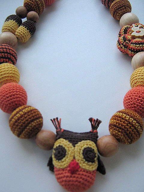 Краски осени в моих очередных бусах