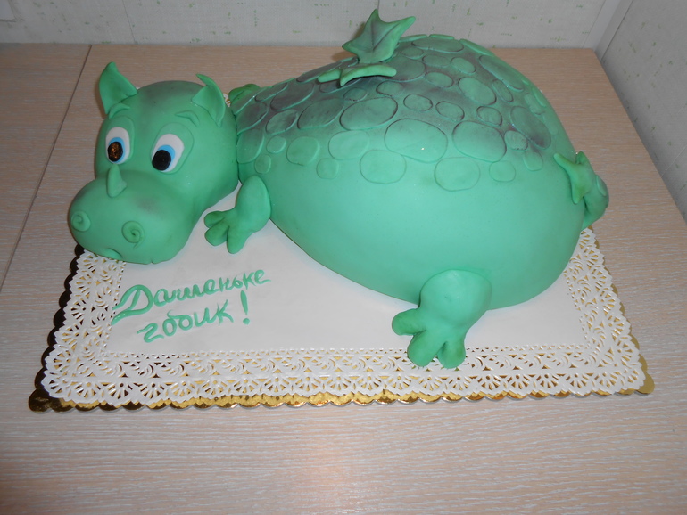 Внучке Дашеньке годик.