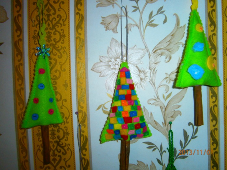 Новый год к нам мчится