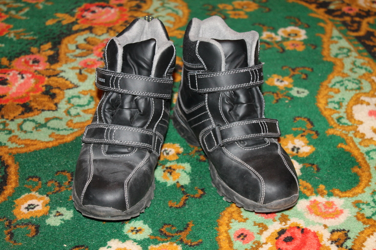 Обувь для мальчика (19-20.меховые пинетки 11 см) и 35-38 (KUOMA, Columbia и т.д.)