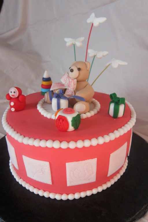 тортик с мишкой 3.8 кг.