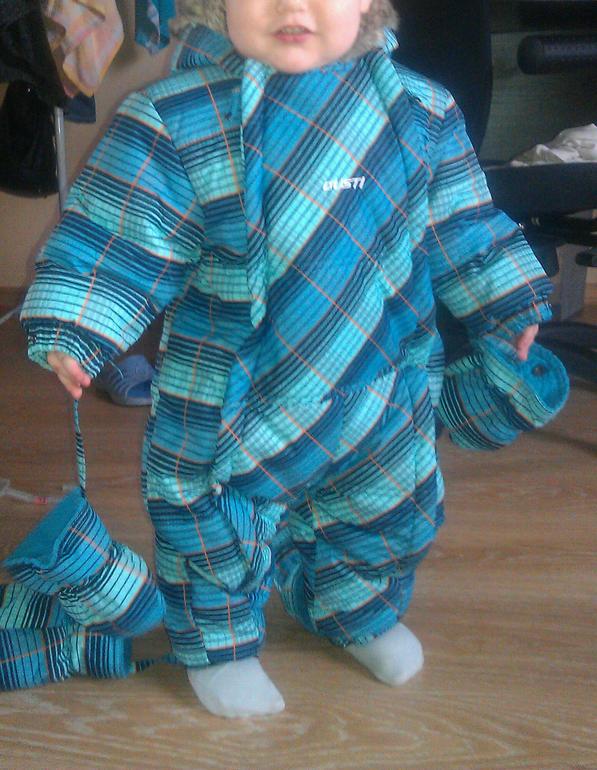 Комбинезон мал?