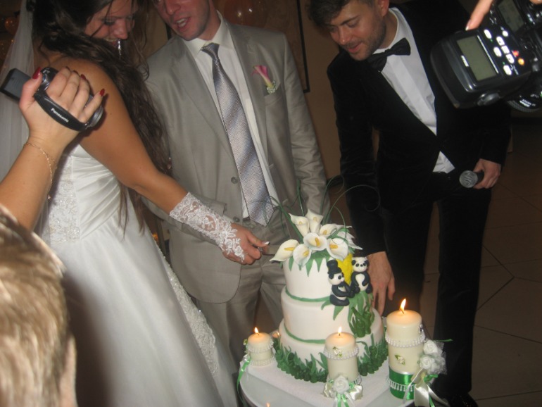 История леденящая кровь кондитеров про разрезание Свадебного торта