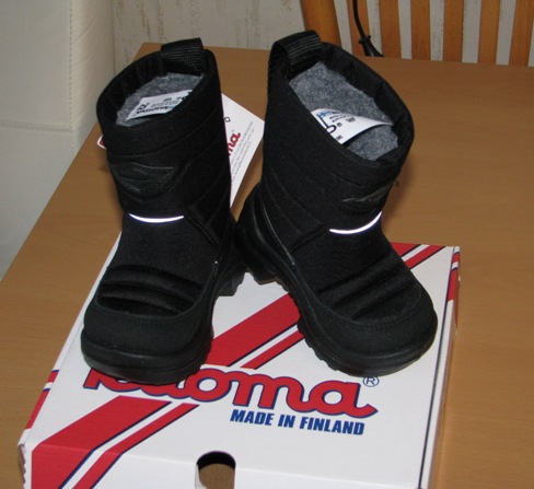 Комбенизон kerry(Финляндия) зима 74(+ 6) + сапожки kuoma 21 размер.