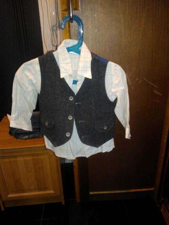 Вещи на мальчика 2-2,5г