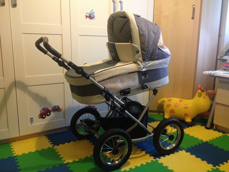 Продам люльку Zekiwa - лучшая коляска для российской зимы :) (11 тыр, Свиблово)