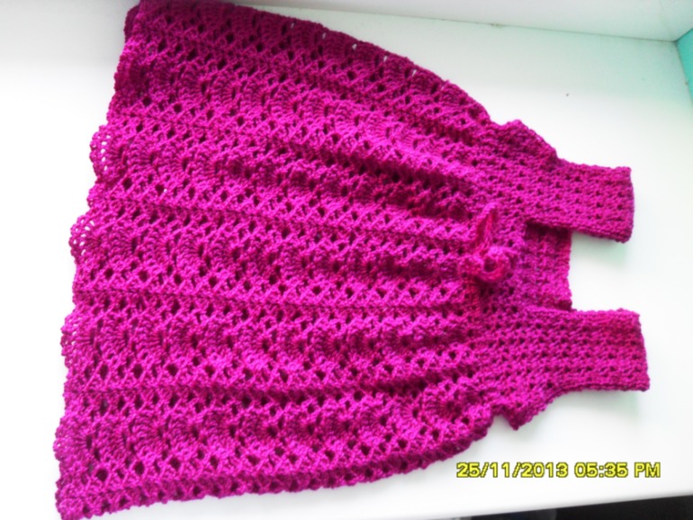 Довязала платьице