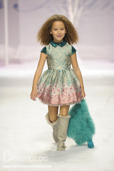 Ищу Blumarine 5 лет