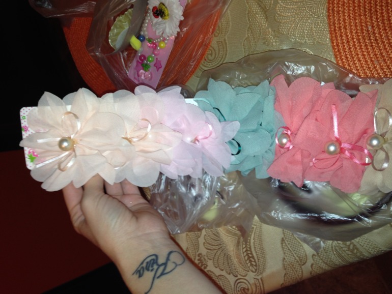 Заколочки для мамочек и дочек (продаю свой перехап) МНОГО ВСЕГО!!!