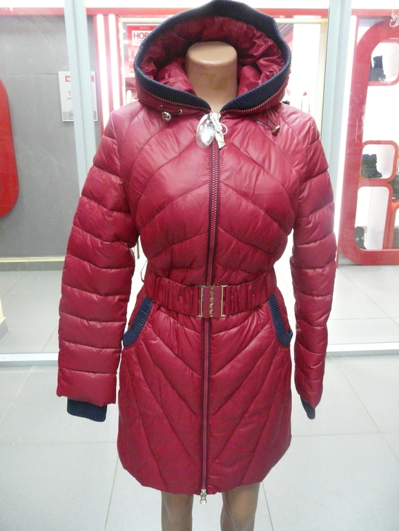 Женские Куртки Moncler, Elisabetta Franchi, Kadali и др.