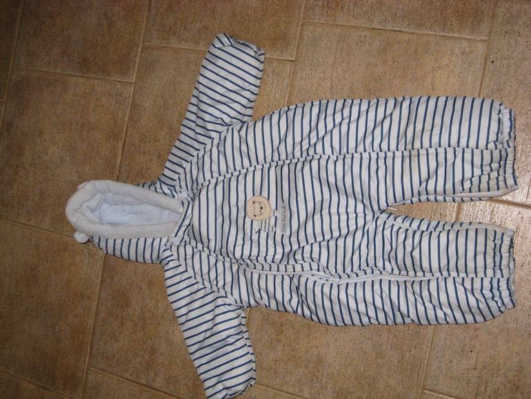 Продам Комбез Mothercare, 3-6 мес. -очень теплый, состояние нового - 1 400 руб. м. Пролетарская